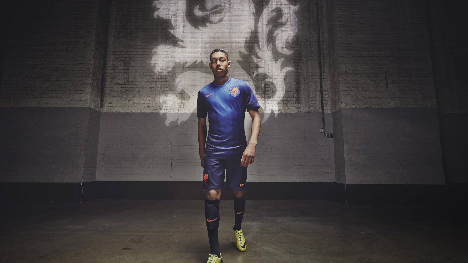 篮球新篇章,西蒙斯底角投射蜕变,主帅盛赞训练成果开启球队新战术